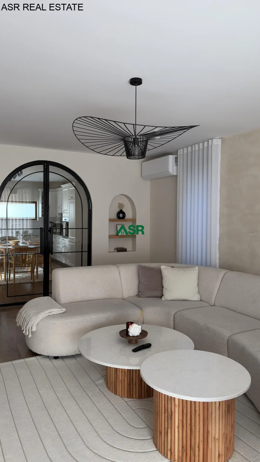 Shtëpi 420m² për SHITJE në Veternik