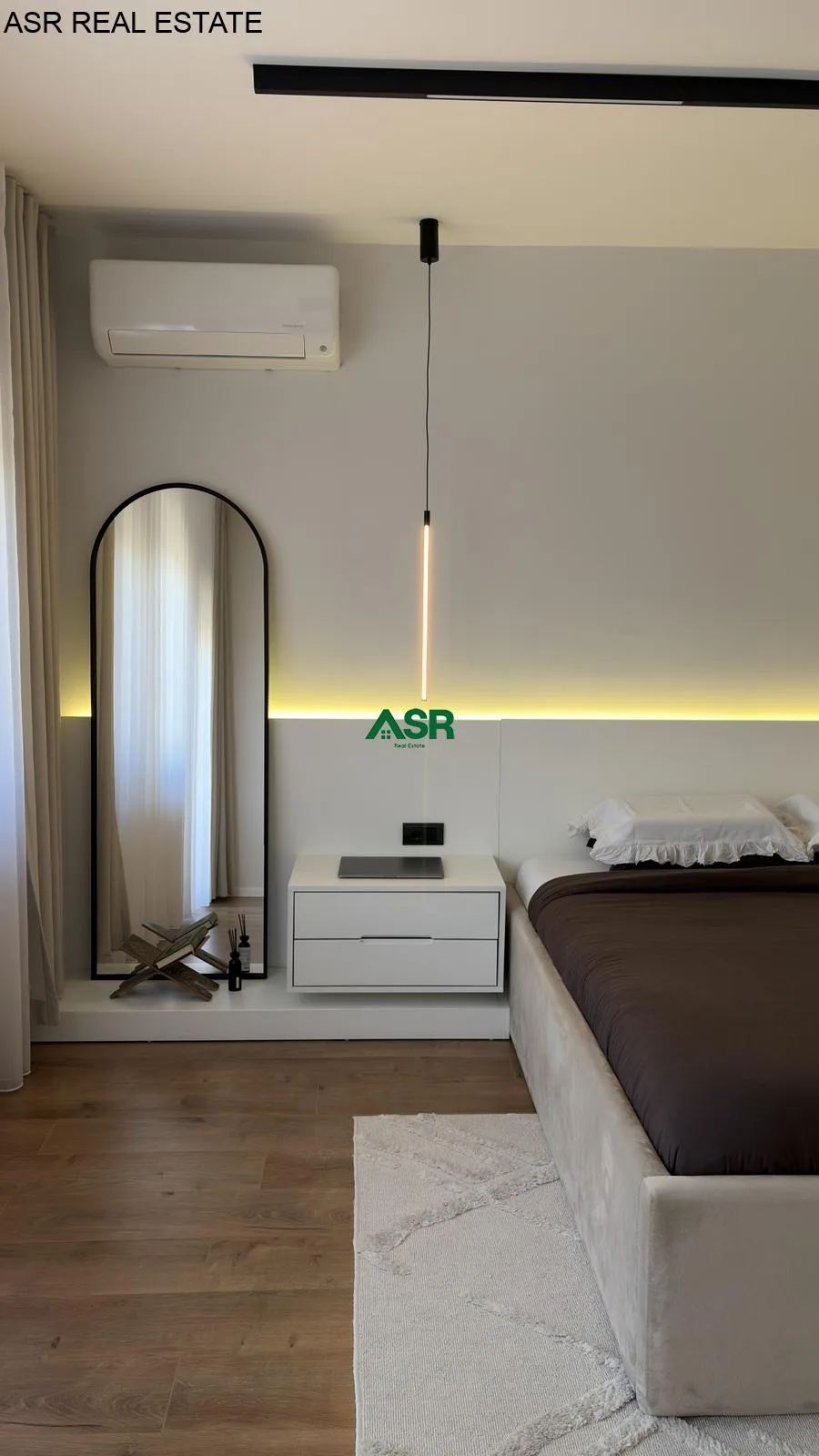 Shtëpi 420m² për SHITJE në Veternik