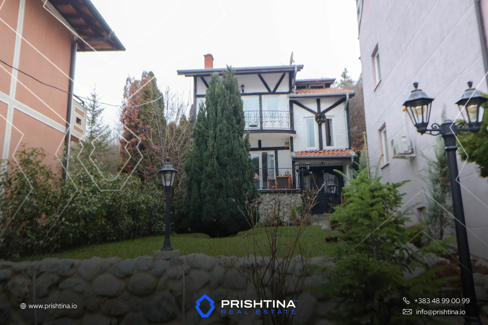 Shtëpi me qira 200m² në Sofali