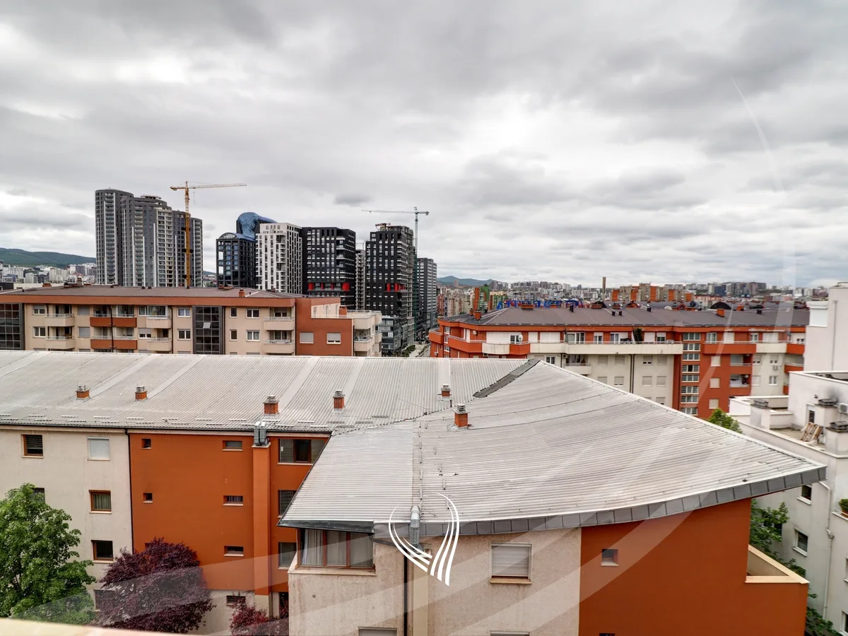 Banesë me 3 dhoma gjumi me qira në lagjen Arbëria – Dragodan