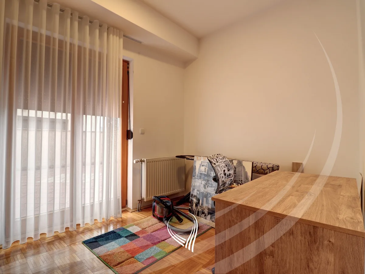 Banesë me 3 dhoma gjumi me qira në lagjen Arbëria – Dragodan