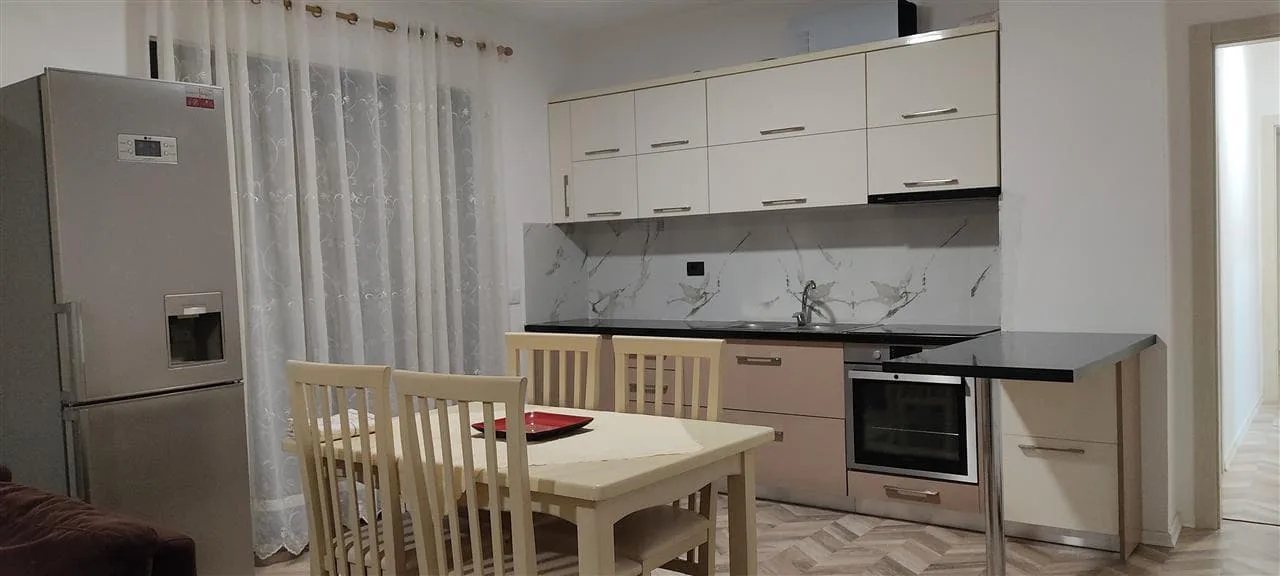 Apartament me qera 2+1 tek Rruga 5 Maj (ID B2201336) Tirane