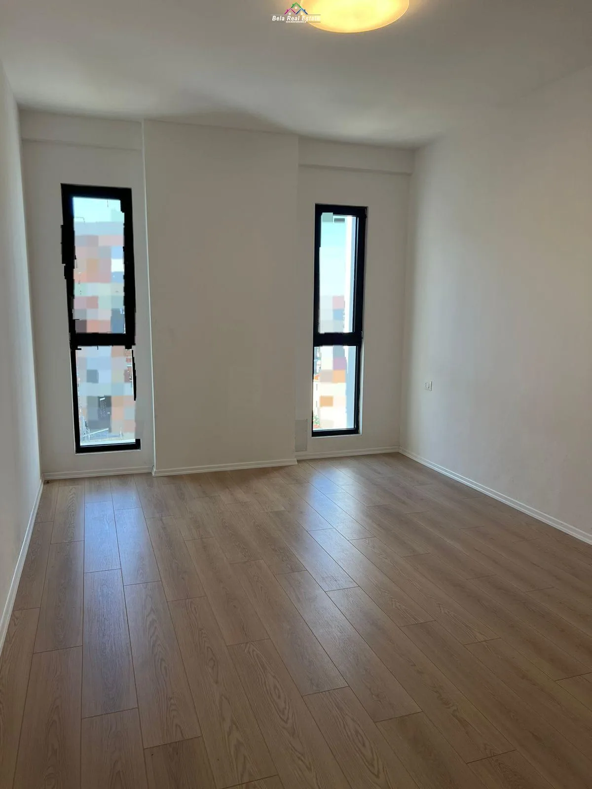Zyre Me Qera 1+1 tek Kompleksi Arlis, Farmacia 10  (ID BZ2257) Tirane.