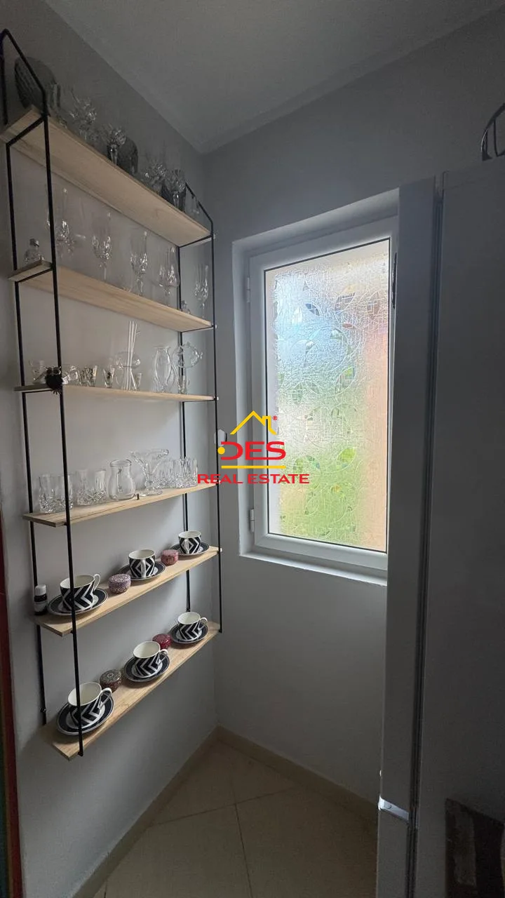 Shitet apartament 2+1 në delvinë