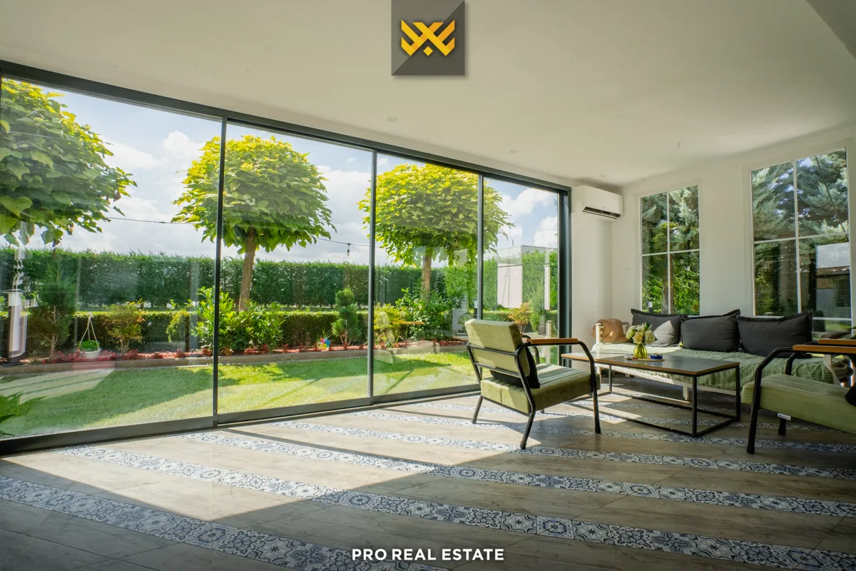Shtëpi luksoze 475.4m² për #SHITJE në Lagjen Qëndresa