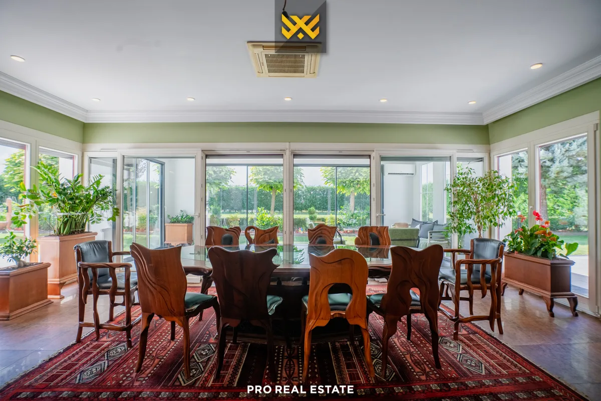 Shtëpi luksoze 475.4m² për #SHITJE në Lagjen Qëndresa