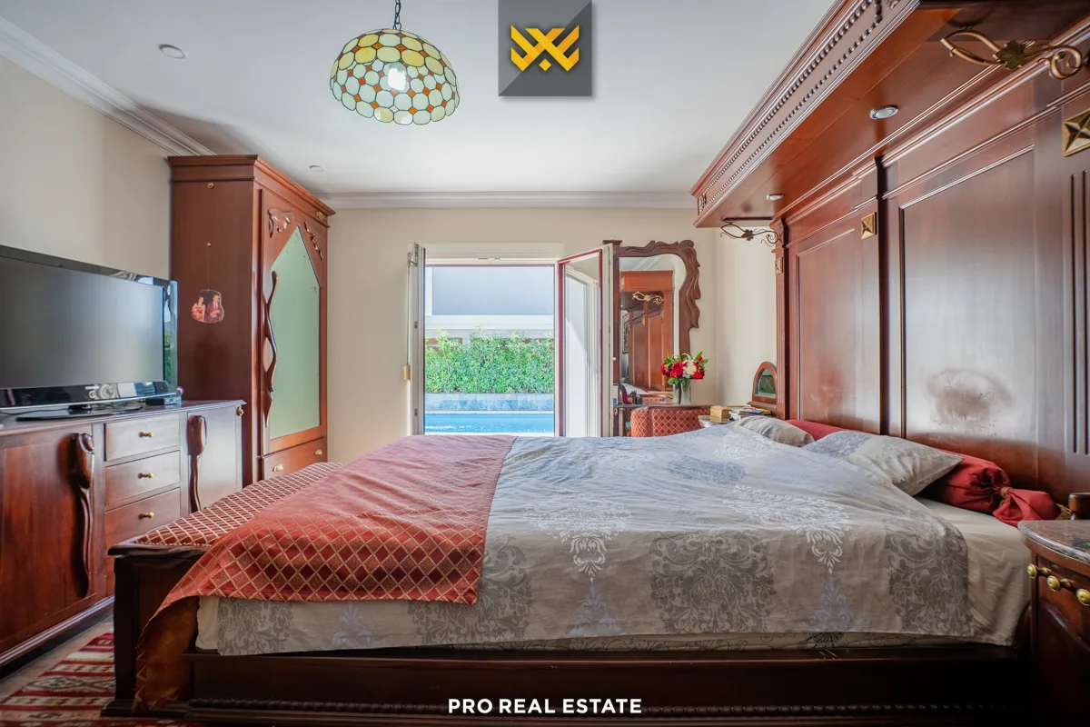 Shtëpi luksoze 475.4m² për #SHITJE në Lagjen Qëndresa