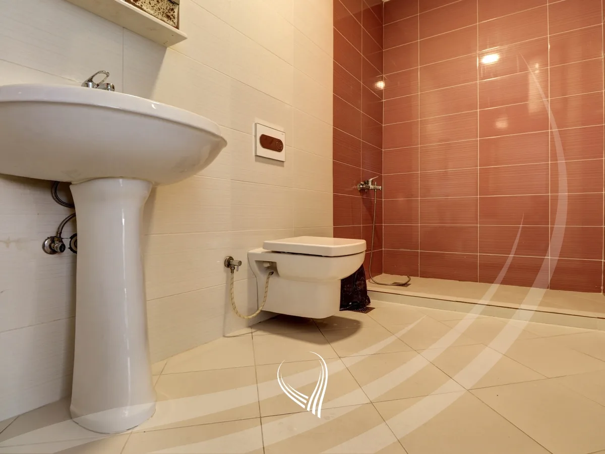 Penthouse zyre me 4 dhoma pune me qira në lagjen Mati 1 – Rruga B