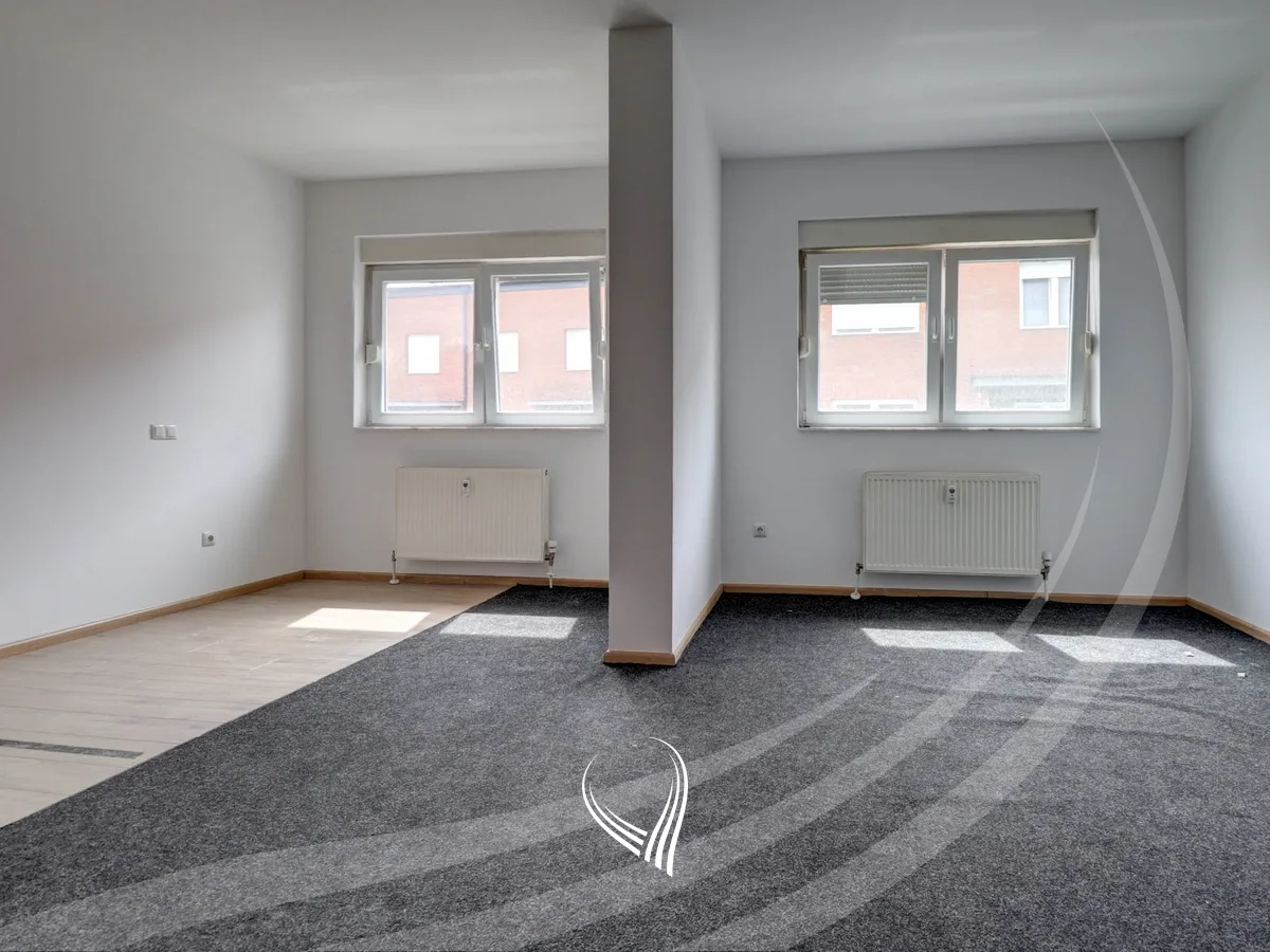 Penthouse zyre me 4 dhoma pune me qira në lagjen Mati 1 – Rruga B