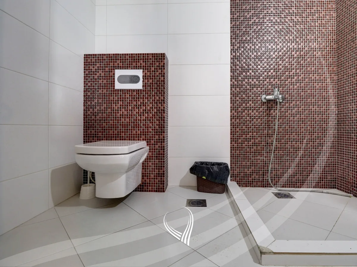 Penthouse zyre me 4 dhoma pune me qira në lagjen Mati 1 – Rruga B