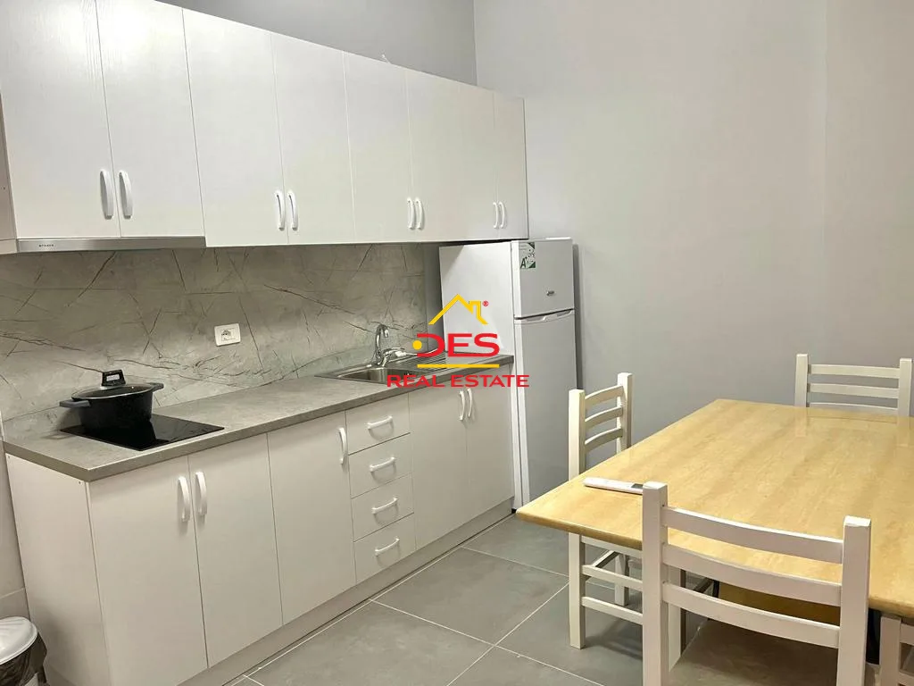 Shitet apartament 1+1 në lagjien uji i ftohtë,me pamje nga deti🌅