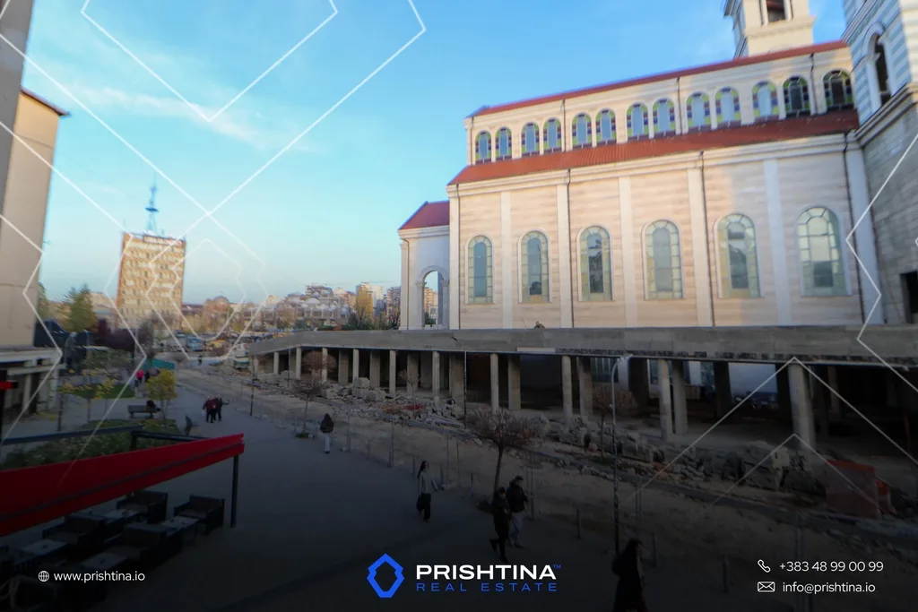 Banesë me qira 71m² në Qendër
