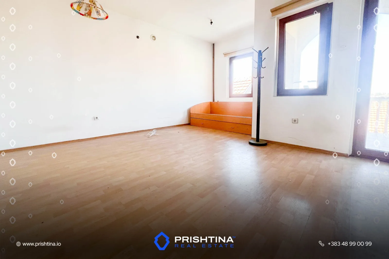 Shtëpi në shitje 400m² në Taslixhe