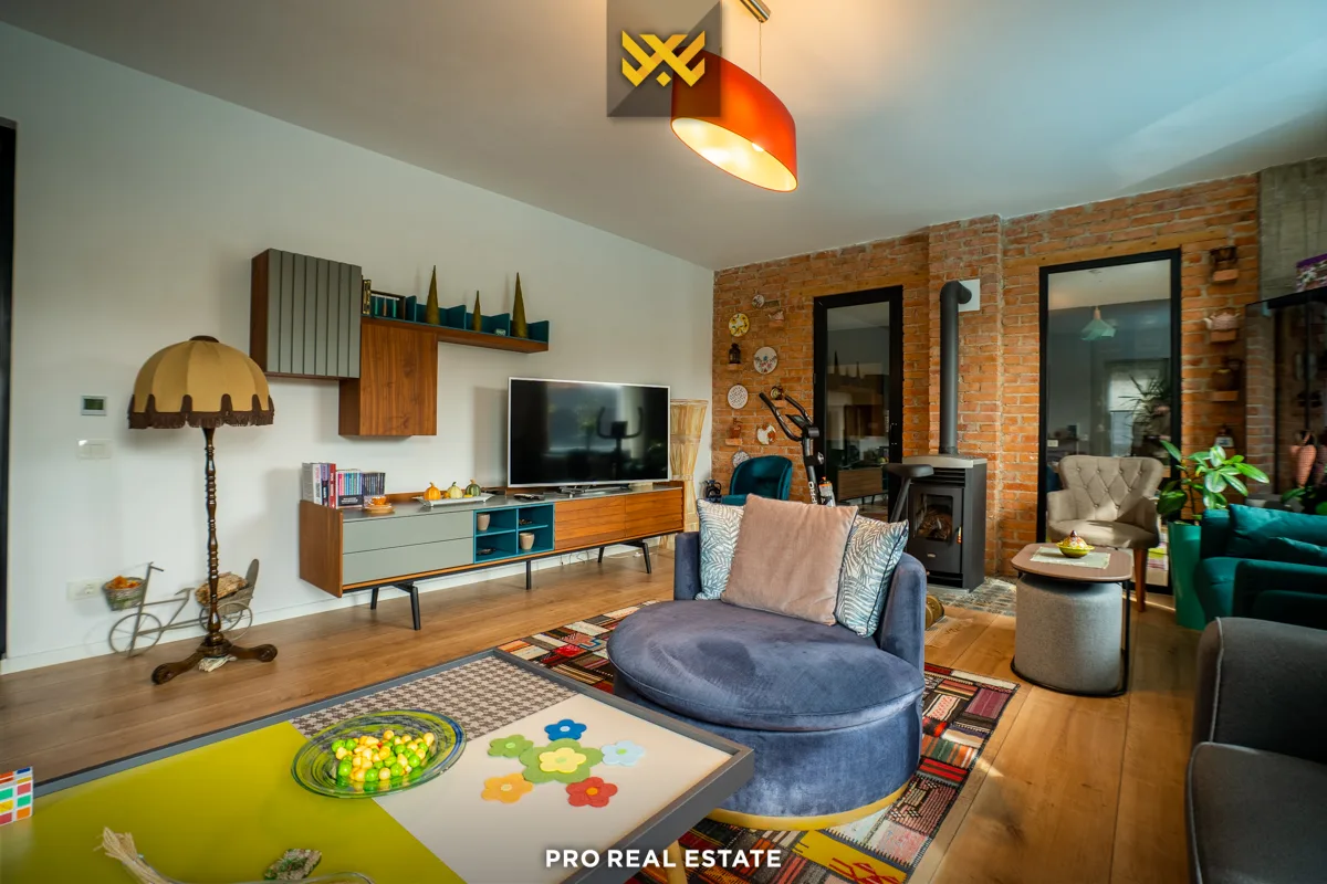 Shtëpi 260m² për #SHITJE në Matiçan