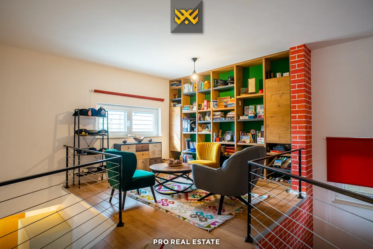 Shtëpi 260m² për #SHITJE në Matiçan