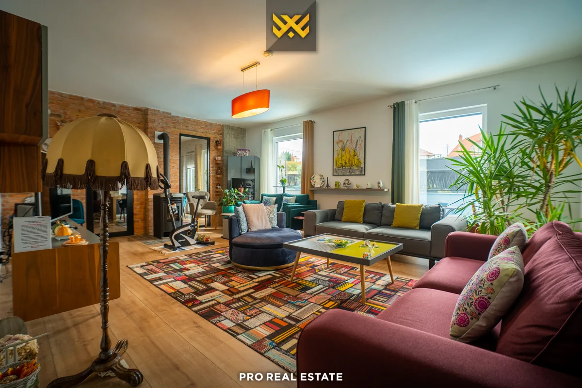 Shtëpi 260m² për #SHITJE në Matiçan