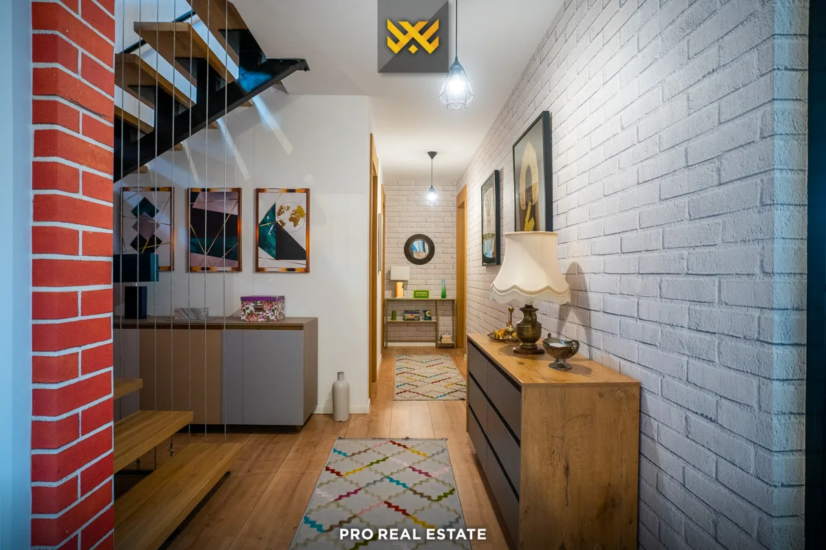 Shtëpi 260m² për #SHITJE në Matiçan