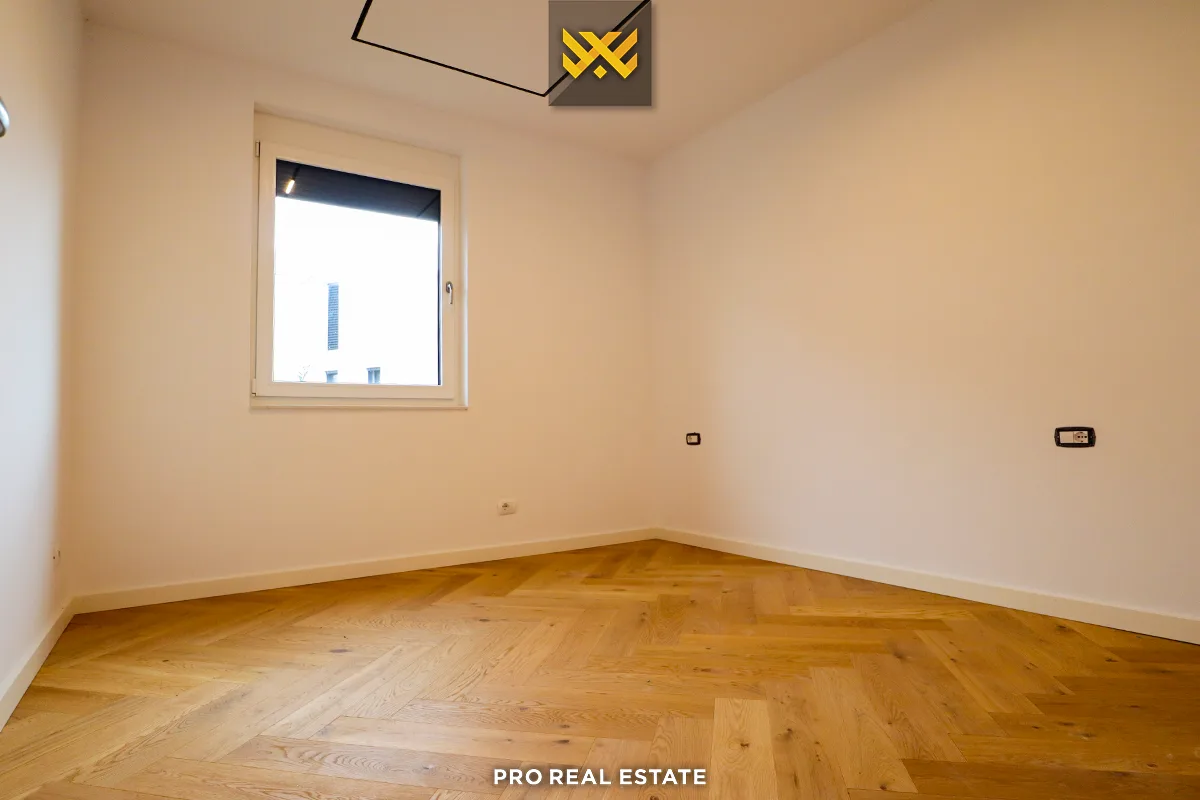 Shtëpi 217.6m² + 60m² për #SHITJE në Qershia Village