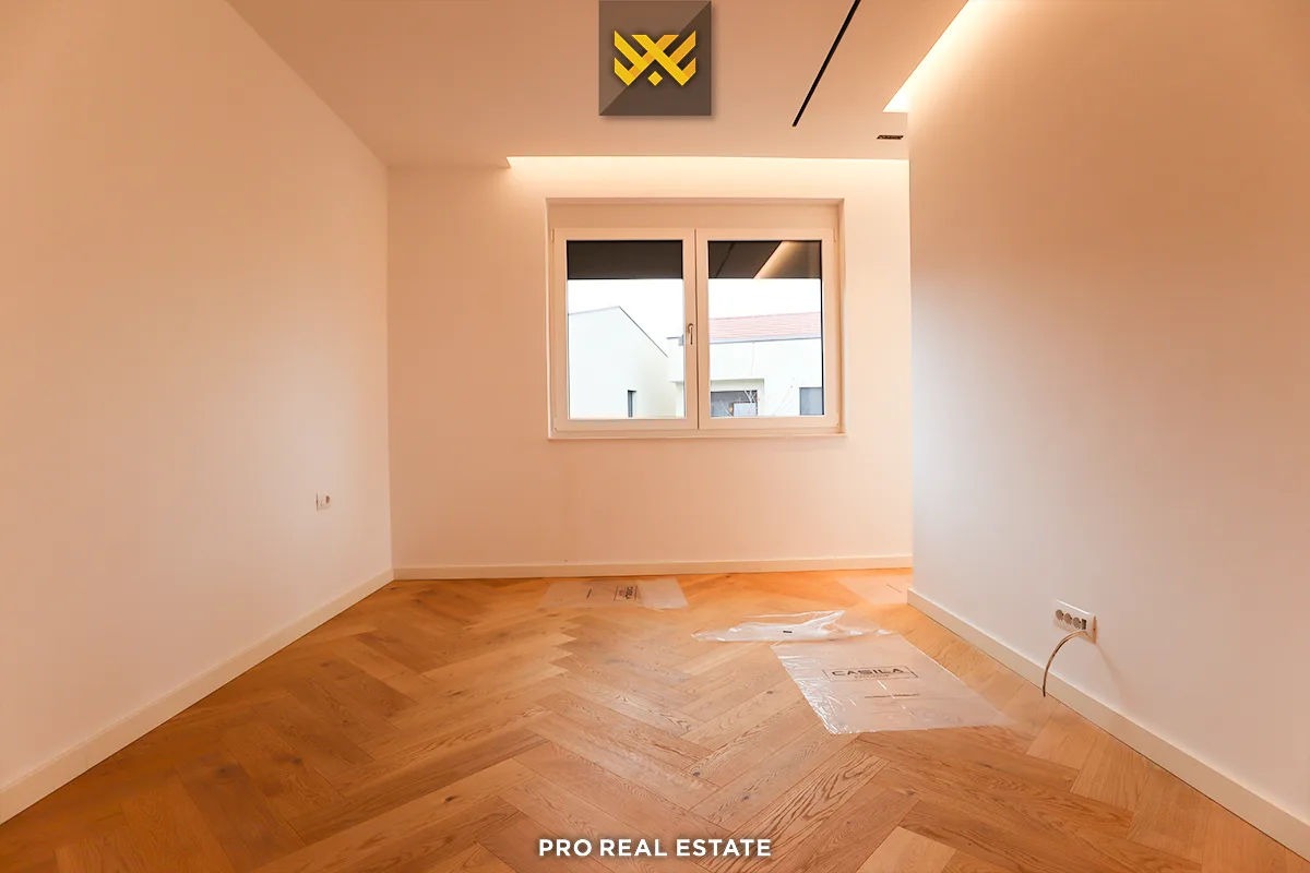 Shtëpi 217.6m² + 60m² për #SHITJE në Qershia Village