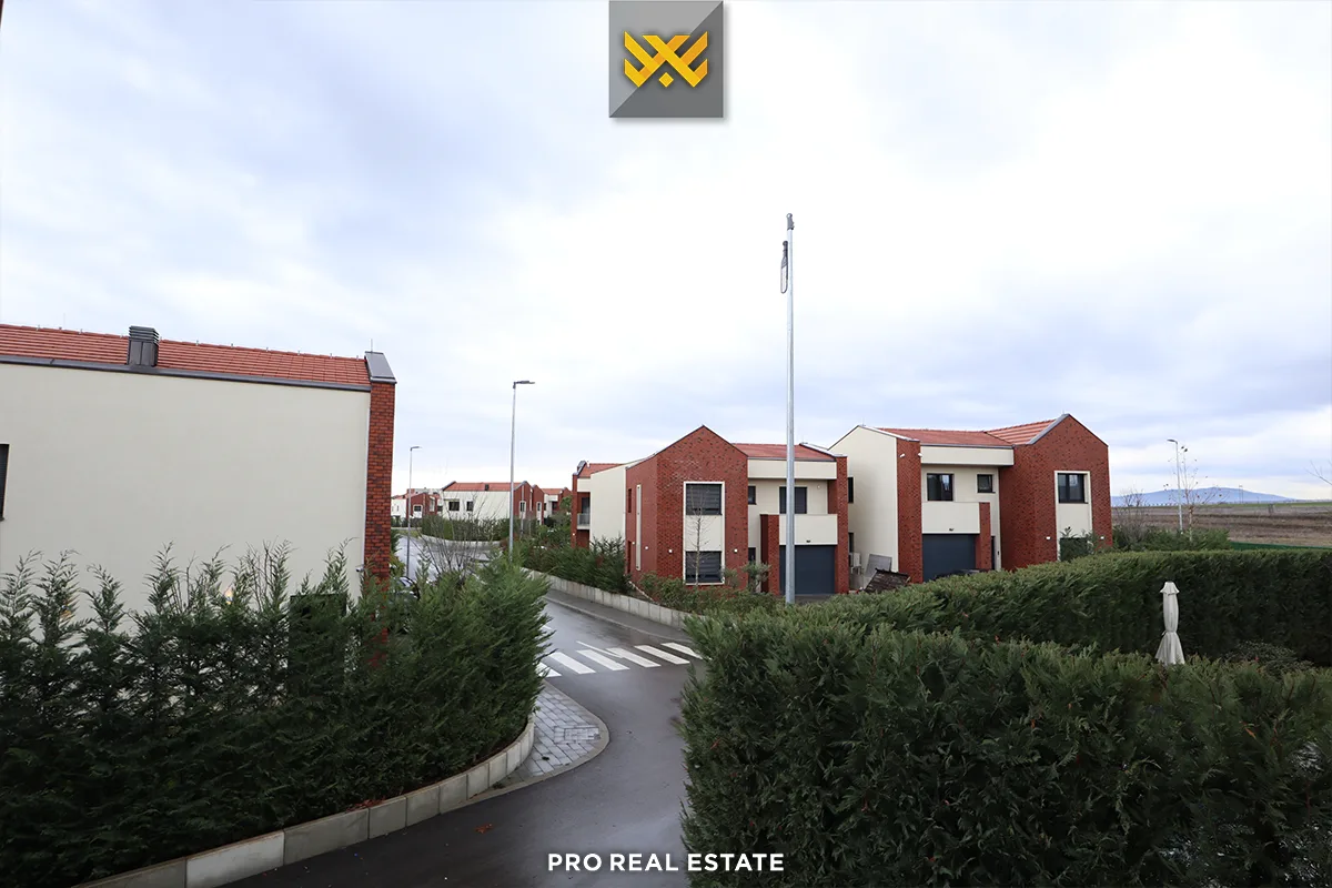 Shtëpi 217.6m² + 60m² për #SHITJE në Qershia Village