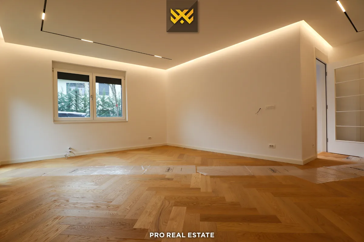 Shtëpi 217.6m² + 60m² për #SHITJE në Qershia Village