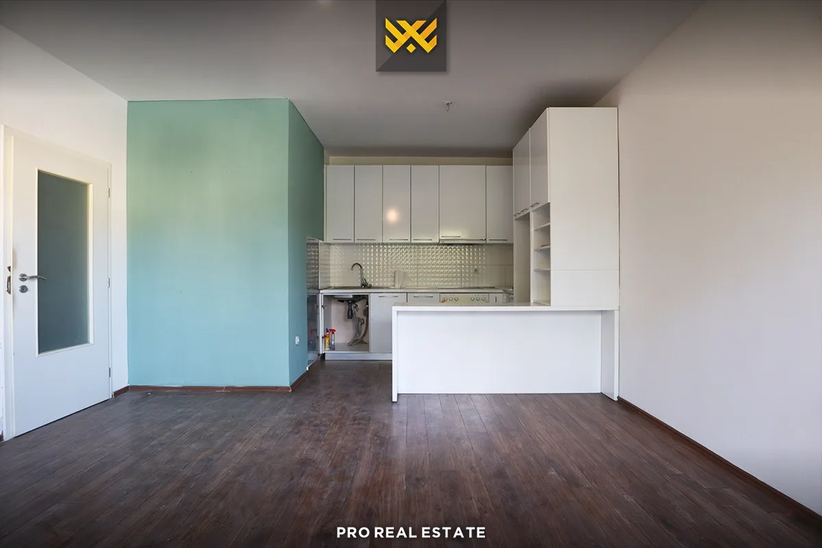 Banesë - Zyre 112m² me #QIRA në Lagjen e Muhaxherëve.
