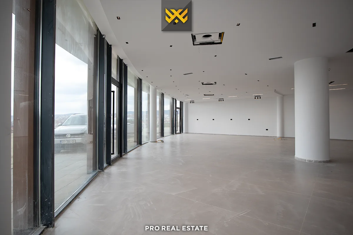 Lokal 229m² + 240m² me #QIRA në Emshir.