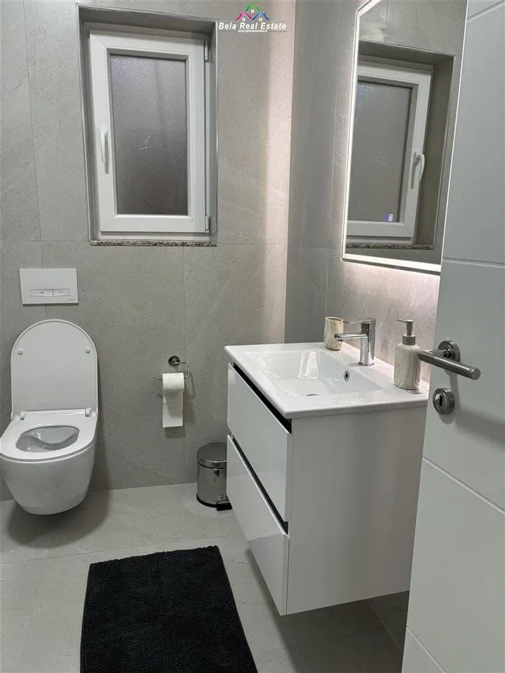 Vile me Qera 1+1 tek Ish Tregu Elektrik (ID BV22507) Tirane