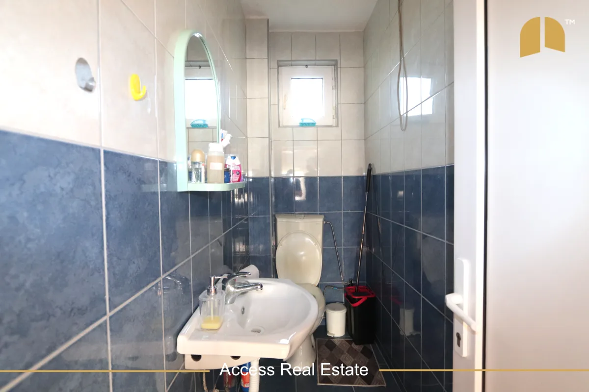 Shtëpi në SHITJE – 230m² dhe 5.80 Ari Truall (me FLETË POSEDUESE ) – Hajvali