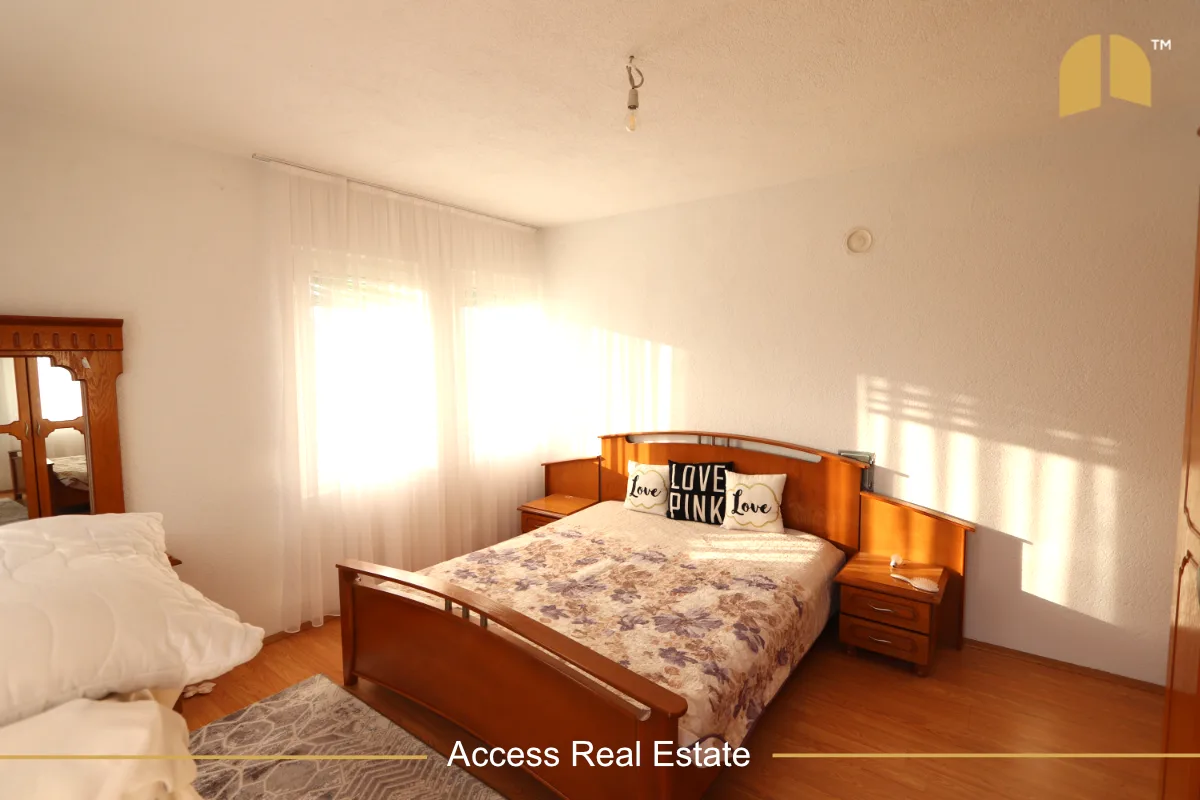 Shtëpi në SHITJE – 230m² dhe 5.80 Ari Truall (me FLETË POSEDUESE ) – Hajvali
