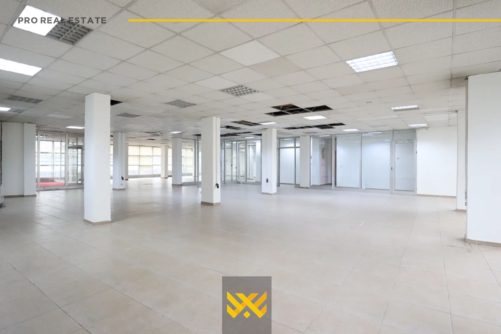 Objekt Afarist / Zyrë 800m² me #QIRA te Qafa