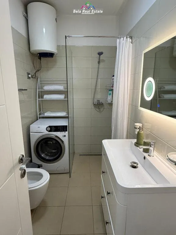 Apartament Me Qera 2+1 prane Stacionit te Trenit (ID B2201177) Tirane.