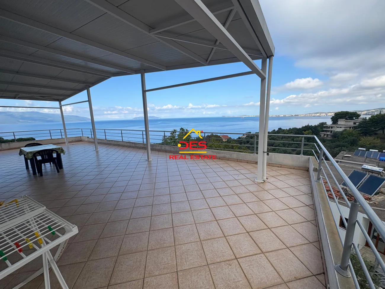 Jepet me qira hotel në uji të ftohtë, vlorë