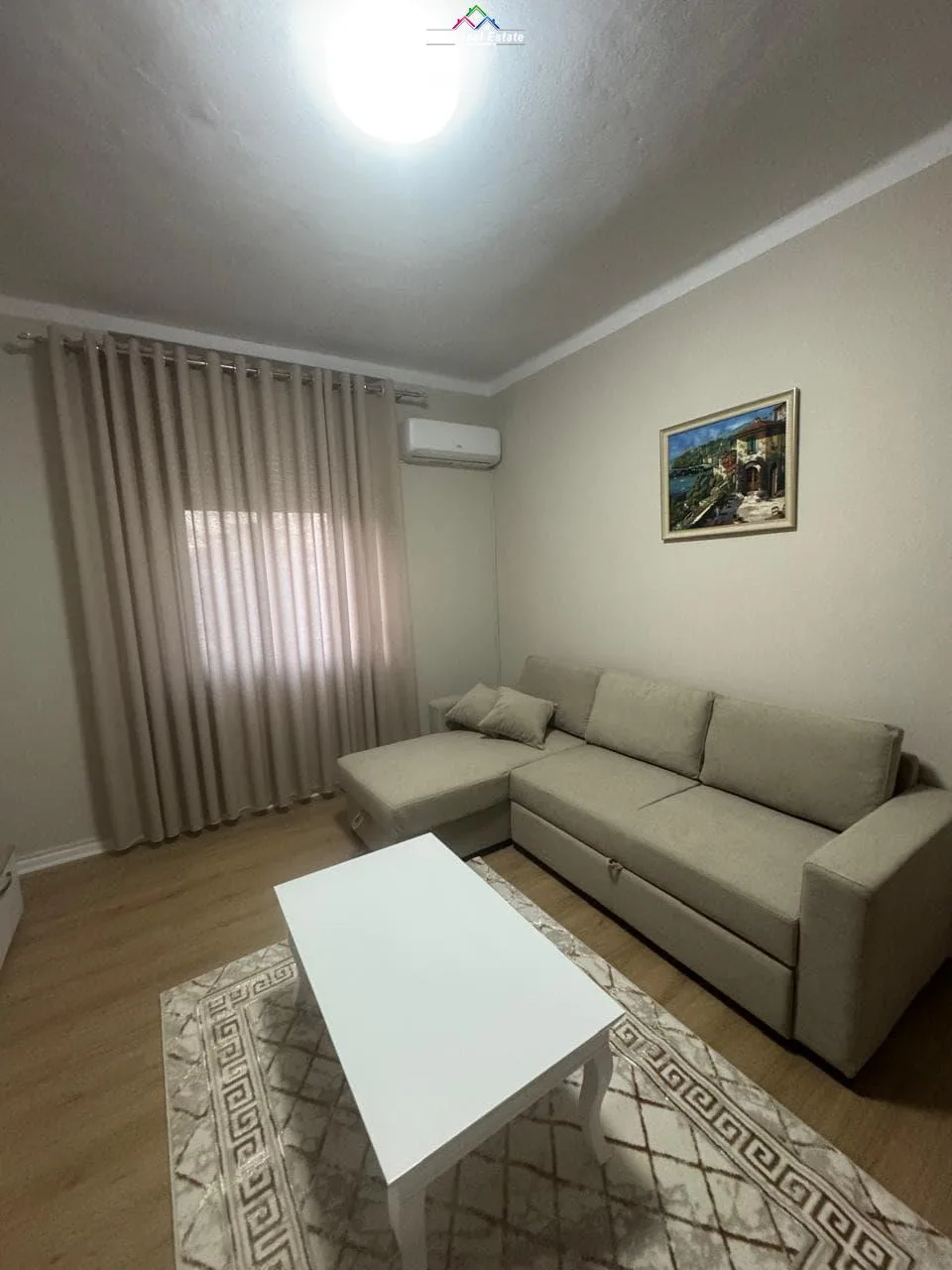 Apartament Me Qera 1+1 Ne Bllok (ID B211315) Tirane