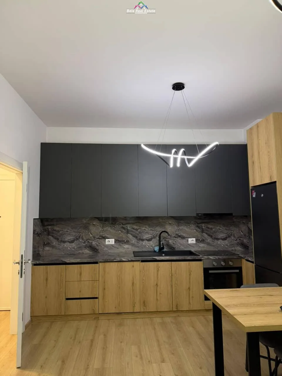 Apartament Me Qera 1+1+ Post Parkimi Tek Kompleksi ARLIS (ID B2101140) Tirane