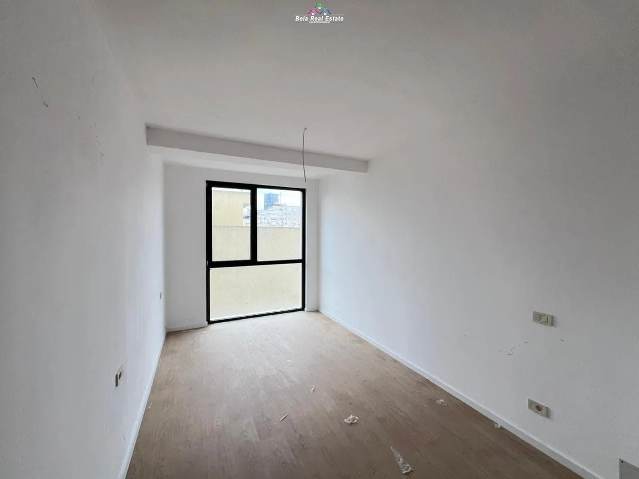 Zyre Me Qera 1+1 Tek Mine Peza (ID BZ2703) Tirane