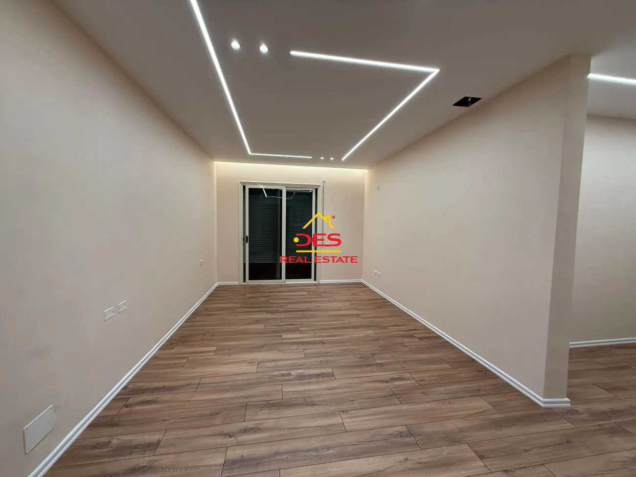 SHITET APARTAMENT 1+1 TE ISH KOMBINATI I PESHKUT ,VLORË. 📍 Pas Hotel Martini