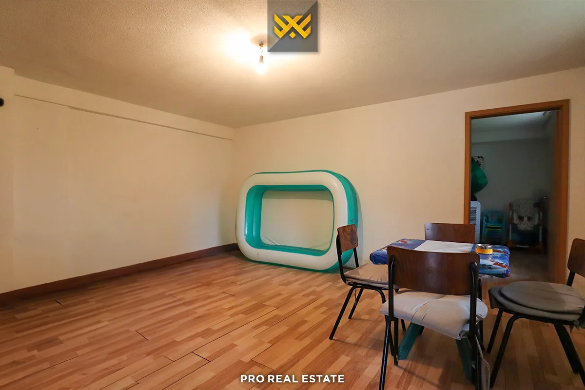 Shtëpi 378m² për #SHITJE te Mati 1