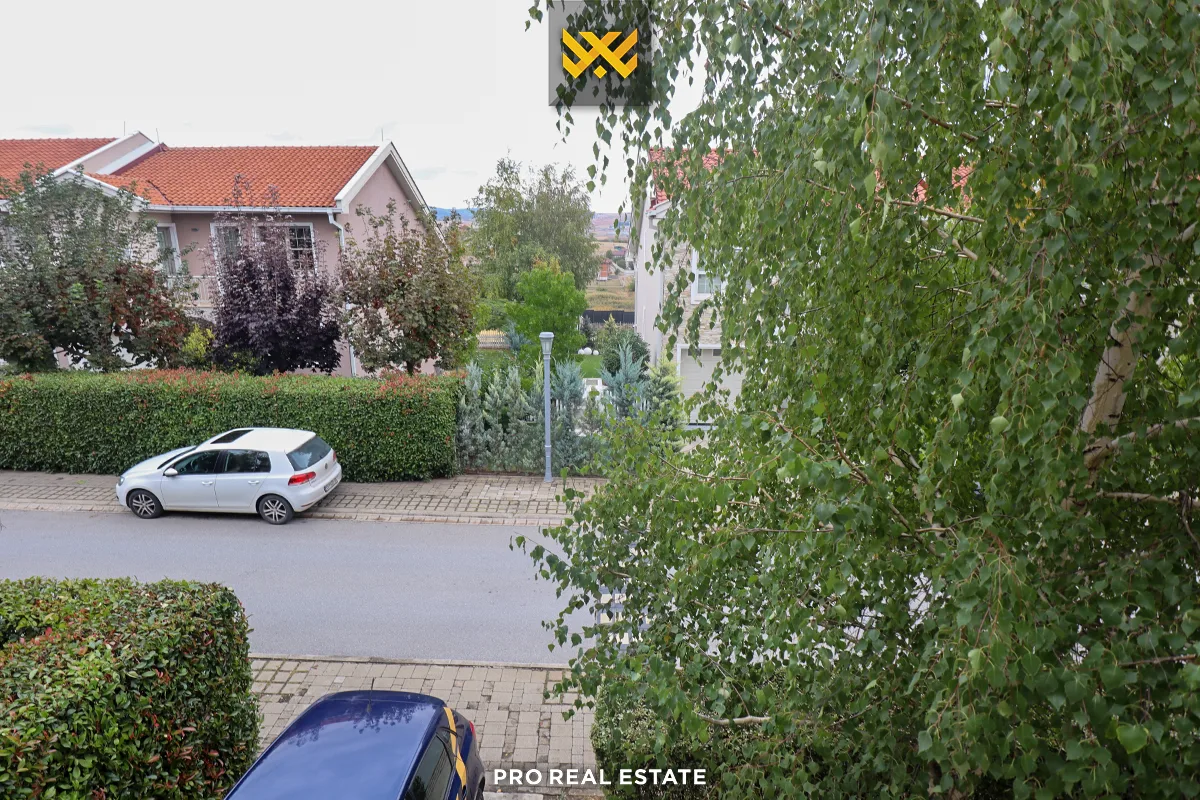 Shtëpi 264m² me #QIRA në Lagjen Fshati Ndërkombëtar
