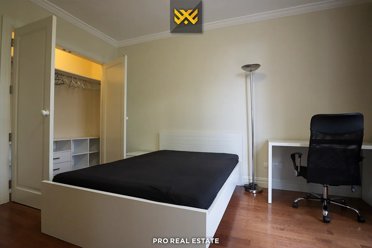 Shtëpi 264m² me #QIRA në Lagjen Fshati Ndërkombëtar