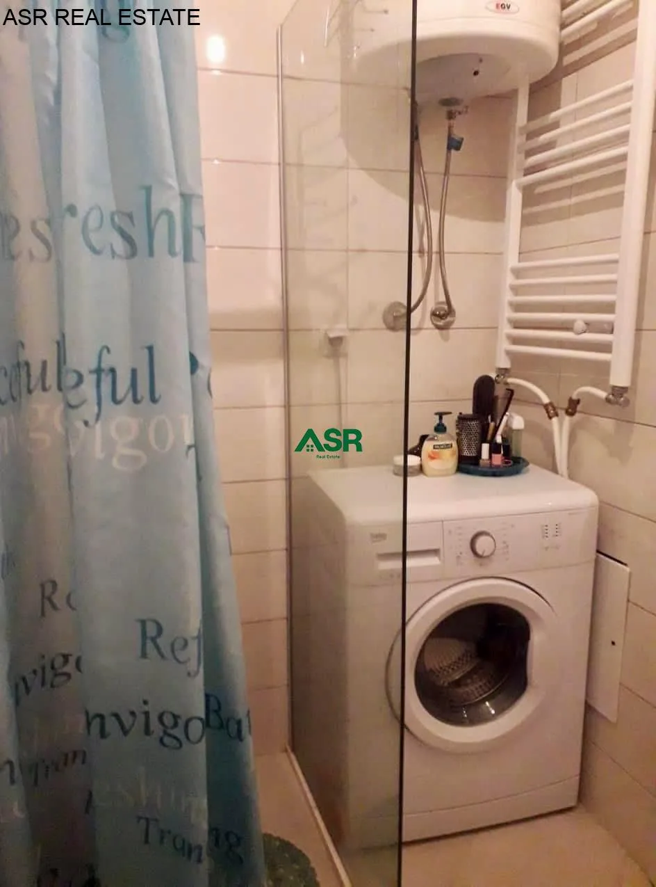 Ofrohet per #shitje banesa  ne Fushë Kosovë me flete poseduese
