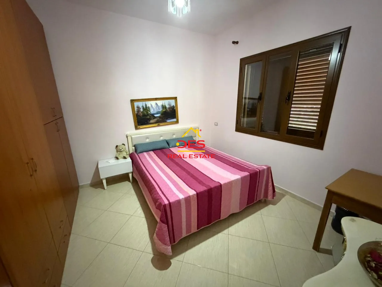 Jepet me qira kati i dytë i një vile në pus mezin,vlorë