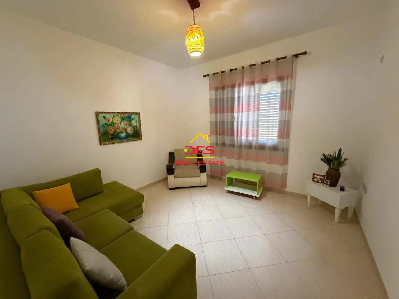 Jepet me qira kati i dytë i një vile në pus mezin,vlorë