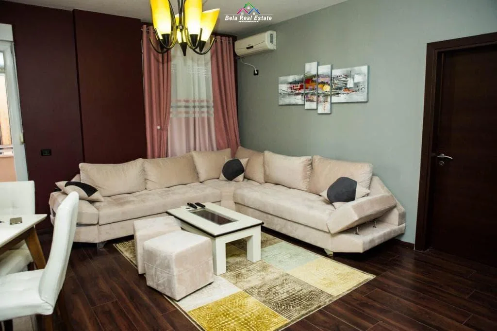 Apartament Me Qera 2+1 Tek Blloku (ID B2201687) Tirane