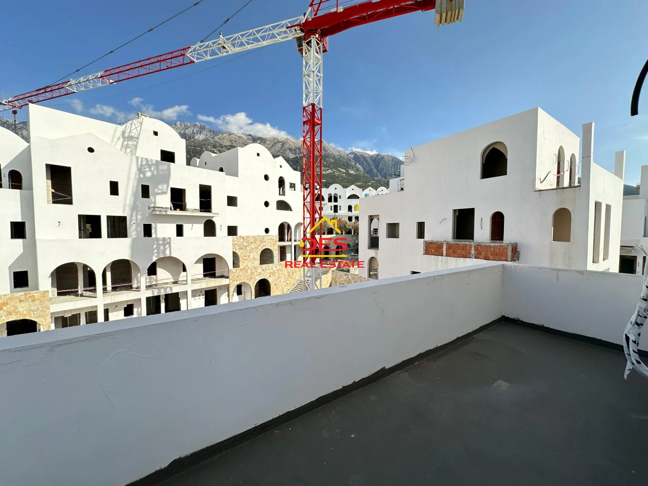 Shitet apartament 2+1 rresht i pare nga deti ne rezidencen “santorini” 🌊🌅
