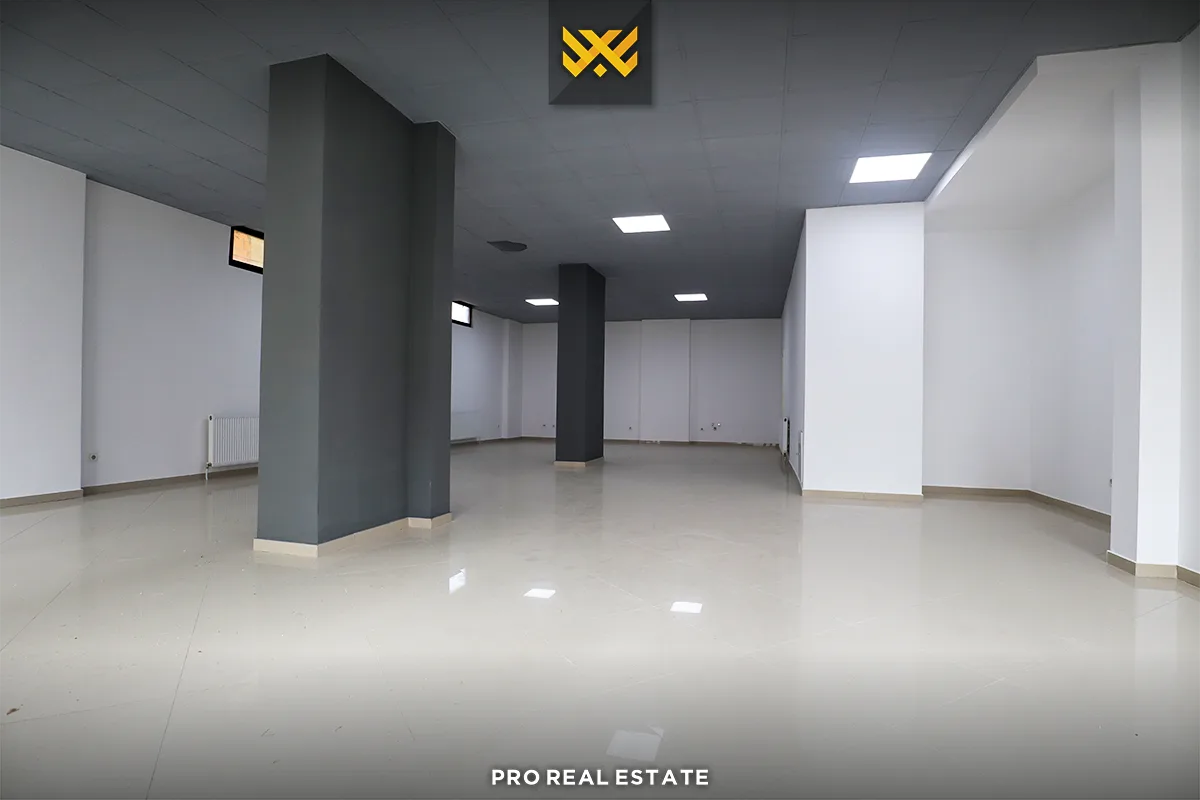 Lokal 127m² me #QIRA në Tophane.