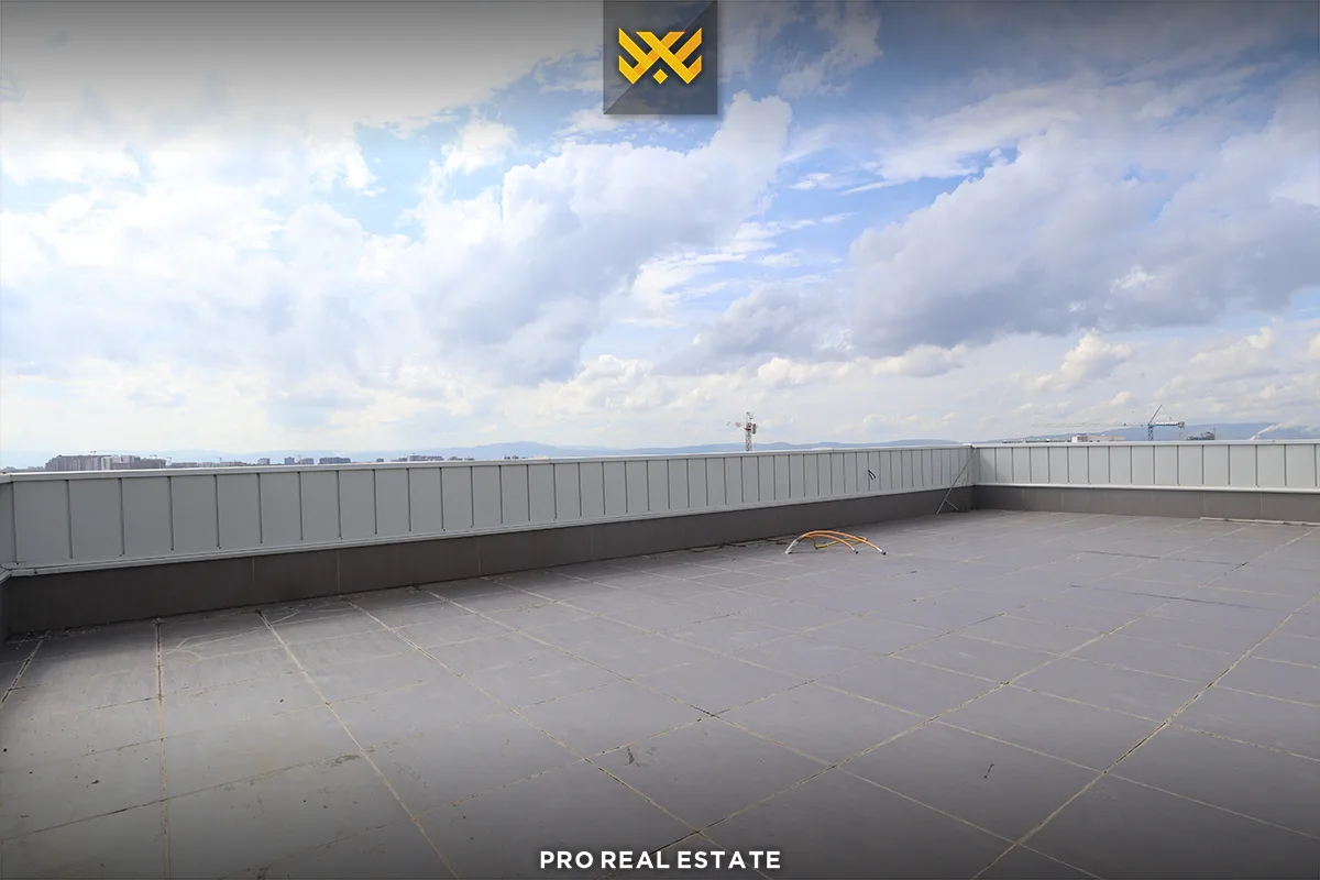 Banesë Duplex 245.77m² + 96.92m² për #SHITJE te Rruga C.