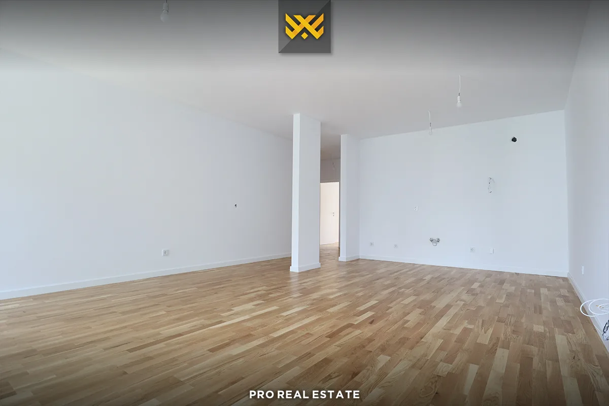 Banesë - Zyrë 113m² me #QIRA te Rruga C.