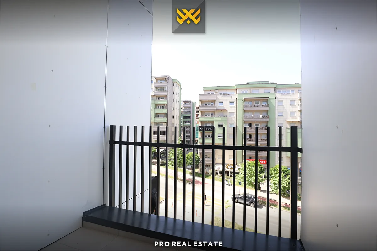 Banesë - Zyrë 113m² me #QIRA te Rruga C.