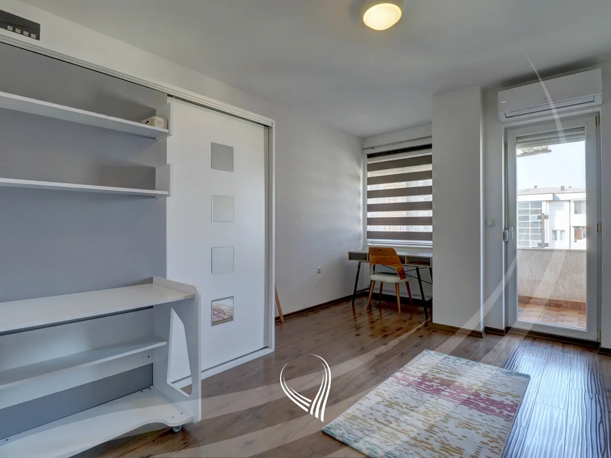 Penthouse 245m2 në shitje në lagjen Arbëria – Dragodan